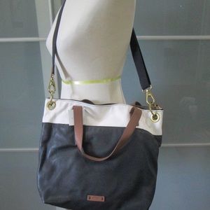 Fossil Bucket Leather Crossbody / Satchel